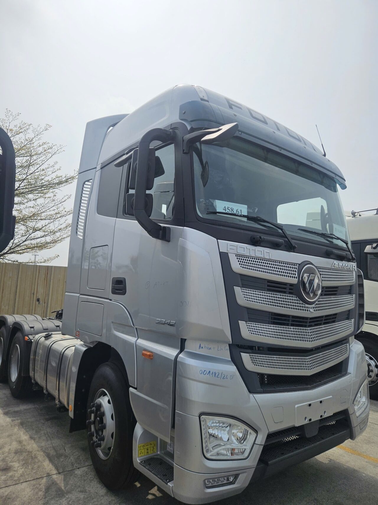 Đầu kéo Foton Auman FV420 Động cơ UYCHAI 420 mã lực